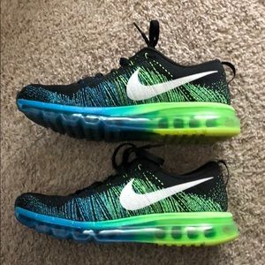 Men’s Nike Flyknit Max Size 9.5 LIKE NEW